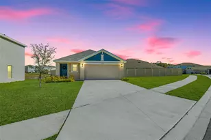 13581 Mount Ivy Ct, Dade City, FL 33525 - Photo 8