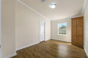 8019 N Meadowview Cir, Tampa, FL 33625 - Photo 24