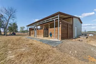 8736 23rd St, Zephyrhills, FL 33540 - Photo 14