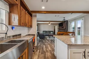 8736 23rd St, Zephyrhills, FL 33540 - Photo 28