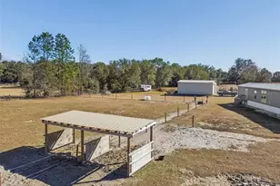 8736 23rd St, Zephyrhills, FL 33540 - Photo 12