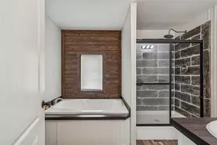 8736 23rd St, Zephyrhills, FL 33540 - Photo 46