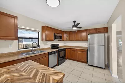 2850 59th Avenue N, Saint Petersburg, FL 33714 - Photo 16