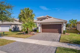 16108 Cedar Key Dr, Wimauma, FL 33598 - Photo 4