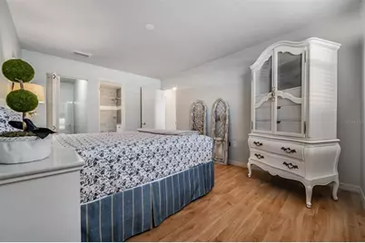 5521 80th Street N #205, Saint Petersburg, FL 33709 - Photo 10