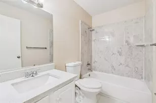 7015 Waterside Dr, Tampa, FL 33617 - Photo 38