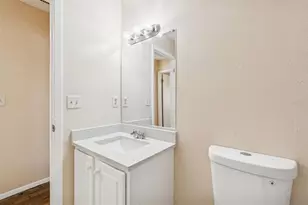 7015 Waterside Dr, Tampa, FL 33617 - Photo 40