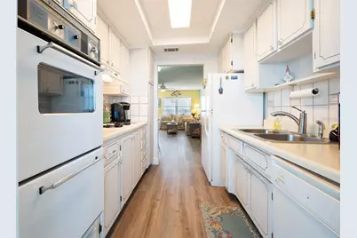 1847 Shore Drive S #204, South Pasadena, FL 33707 - Photo 12