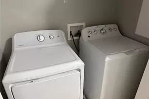 15776 Fishhawk Falls Dr, Lithia, FL 33547 - Photo 14