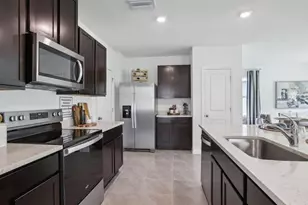 15168 Crosshall Strm Dr, Wimauma, FL 33598 - Photo 6