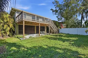 1858 Michigan Ave NE, Saint Petersburg, FL 33703 - Photo 28