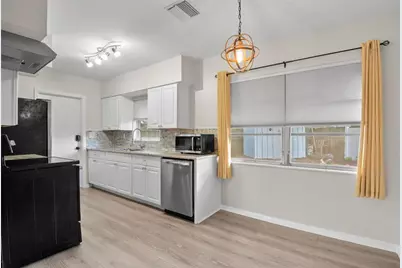 5600 33rd Avenue N, Saint Petersburg, FL 33710 - Photo 10