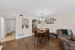 2105 Cordova Green, Seminole, FL 33777 - Photo 8
