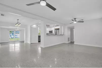 765 56th Avenue S, Saint Petersburg, FL 33705 - Photo 8