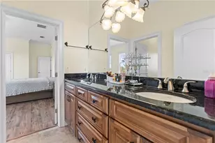 3952 Versailles Dr, Tampa, FL 33634 - Photo 46