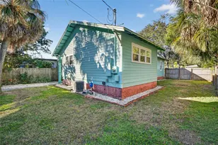 2905 14th St N, Saint Petersburg, FL 33704 - Photo 14
