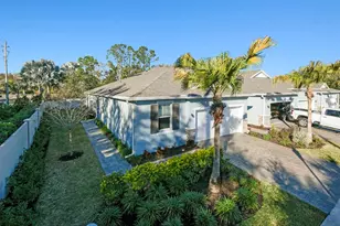 810 Ruddy Quail Pl, Sun City Center, FL 33573 - Photo 2