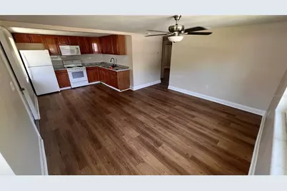 2824 Meadow View Avenue, Largo, FL 33771 - Photo 2