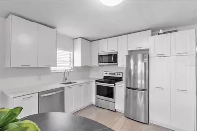 200 36th Avenue N #201A, Saint Petersburg, FL 33704 - Photo 8