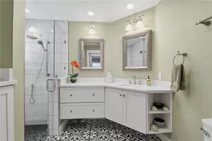 272 Shore Dr, Palm Harbor, FL 34683 - Photo 38