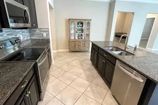 13339 Orca Sound Dr, Riverview, FL 33579 - Photo 8