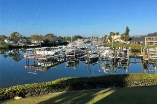 614 Yardarm Dr, Apollo Beach, FL 33572 - Photo 2