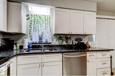 39748 Meadowood Loop, Zephyrhills, FL 33542 - Photo 18