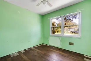 4560 68th St N, Saint Petersburg, FL 33709 - Photo 18