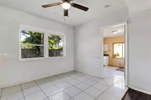 4560 68th St N, Saint Petersburg, FL 33709 - Photo 8