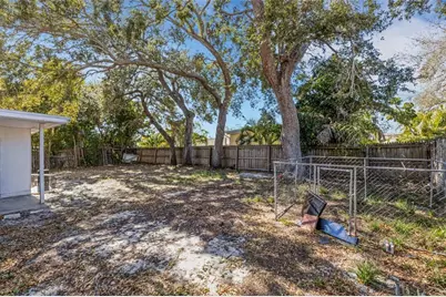 4560 68th Street N, Saint Petersburg, FL 33709 - Photo 32