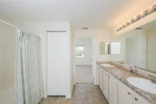 5655 Bentgrass Dr, Sarasota, FL 34235 - Photo 10