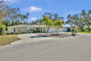 855 Fountainhead Dr, Largo, FL 33770 - Photo 1