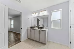 7746 Sunshine Bridge Ave, Gibsonton, FL 33534 - Photo 16