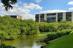 900 Cove Cay Dr, Clearwater, FL 33760 - Photo 22