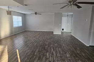 14013 Briardale Ln, Tampa, FL 33618 - Photo 4