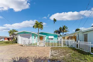 14555 N Bayshore Dr, Madeira Beach, FL 33708 - Photo 2