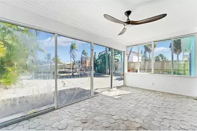 14555 N Bayshore Drive, Madeira Beach, FL 33708 - Photo 10