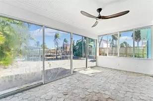 14555 N Bayshore Dr, Madeira Beach, FL 33708 - Photo 10