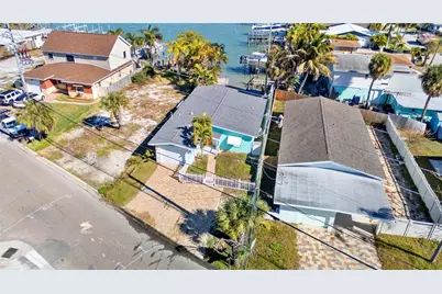 14555 N Bayshore Drive, Madeira Beach, FL 33708 - Photo 22