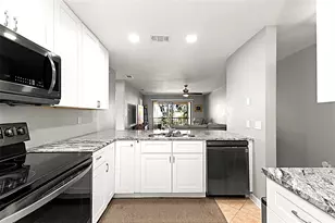 3001 58th Ave S, Saint Petersburg, FL 33712 - Photo 8