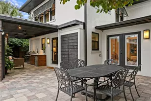 656 16th Ave NE, Saint Petersburg, FL 33704 - Photo 16