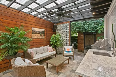 656 16th Avenue NE, Saint Petersburg, FL 33704 - Photo 18