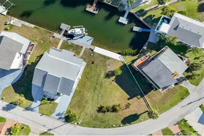 6424 Driftwood Drive, Hudson, FL 34667 - Photo 2