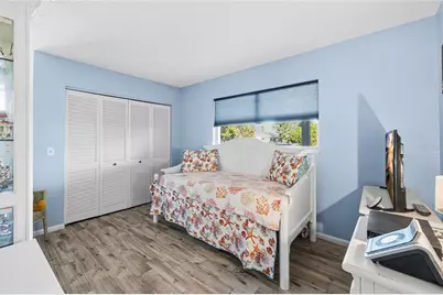 6801 15th Street S, Saint Petersburg, FL 33705 - Photo 20