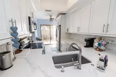 3055 Pelican Place, Clearwater, FL 33762 - Photo 14