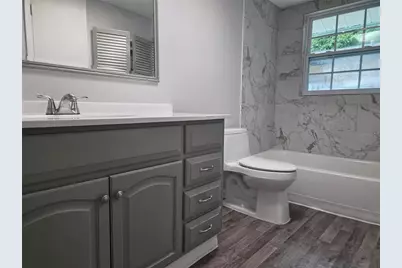 3201 Dryer Avenue, Largo, FL 33770 - Photo 6