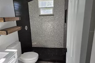 6405 Elliot Dr, Tampa, FL 33615 - Photo 8