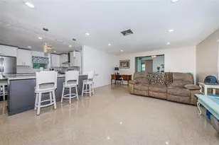 2015 Park St N, Saint Petersburg, FL 33710 - Photo 8