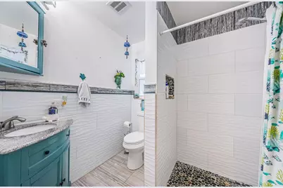 2015 Park Street N, Saint Petersburg, FL 33710 - Photo 14