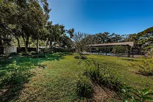 2015 Park St N, Saint Petersburg, FL 33710 - Photo 26